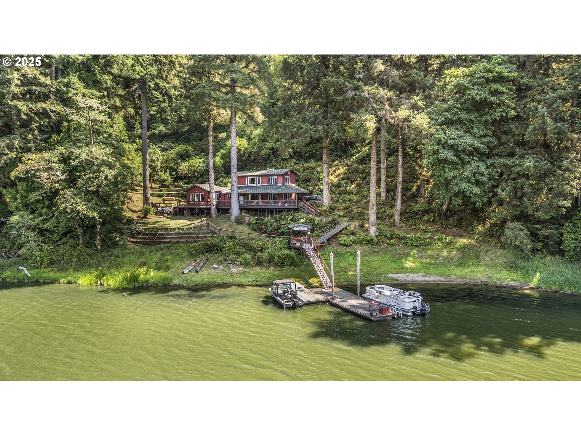 1547 N Tenmile Lake