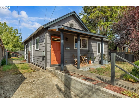 7625 SE MARKET ST, PORTLAND, OR 97215 - Image f6b585a10a16fa7702012da2a22a07d2/2016691800