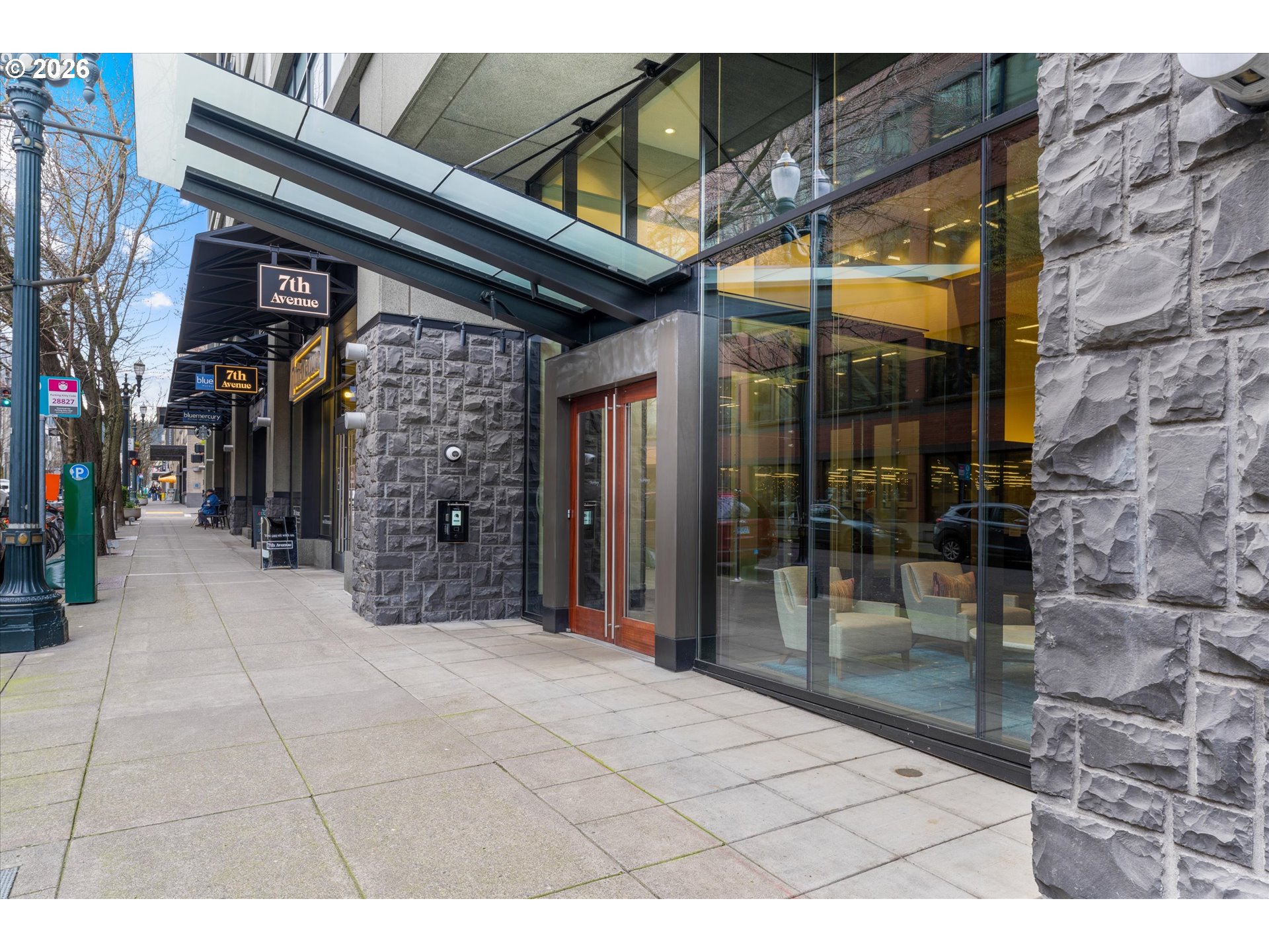 1025 NW COUCH ST #1114