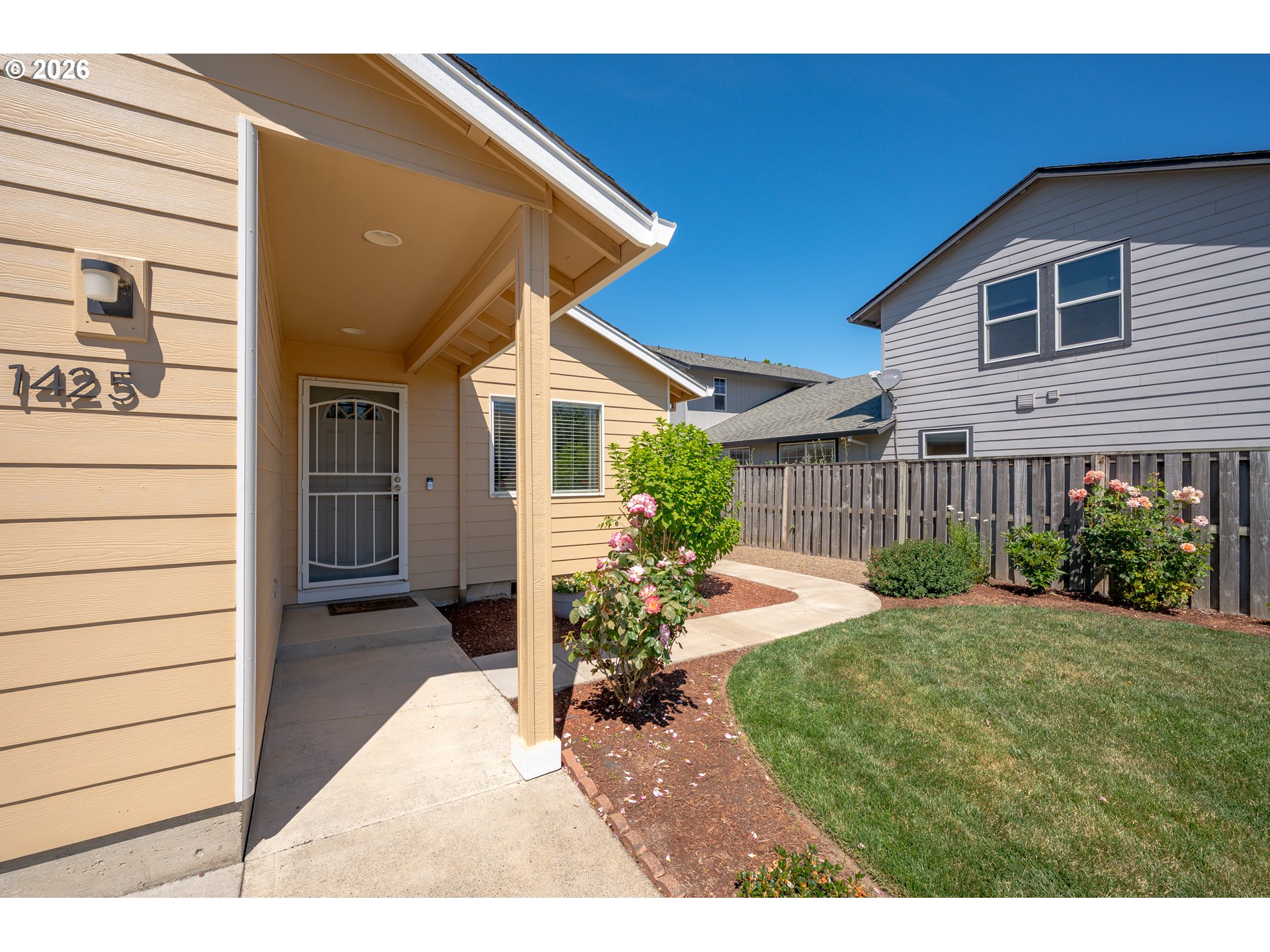1425 SW EMILY DR