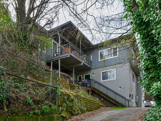 3204 SW 10TH AVE, PORTLAND, OR 97239 - Image f6cbeadde9e755d5a30c0cbaee27fe7b/676716851