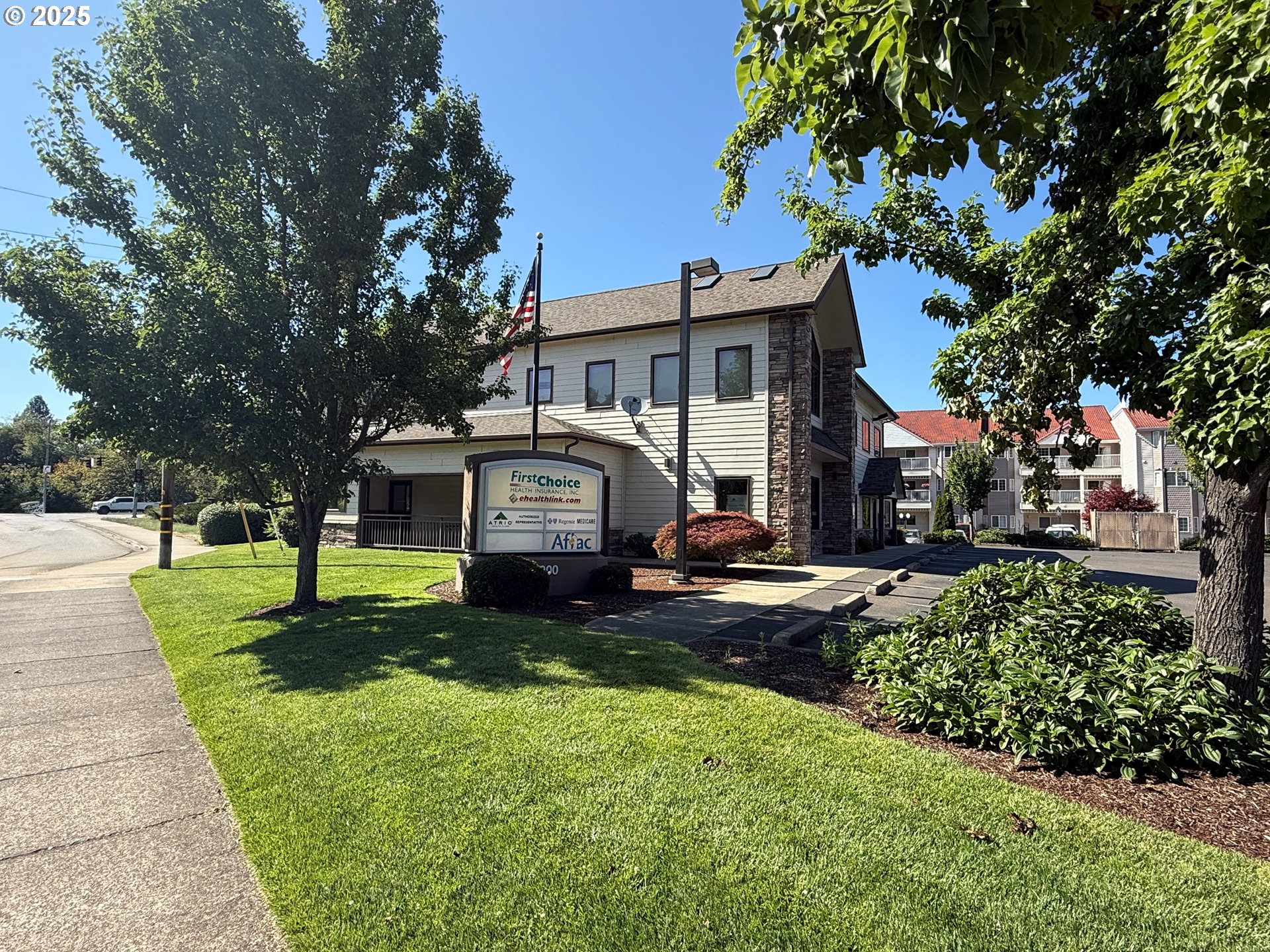2000 W HARVARD AVE