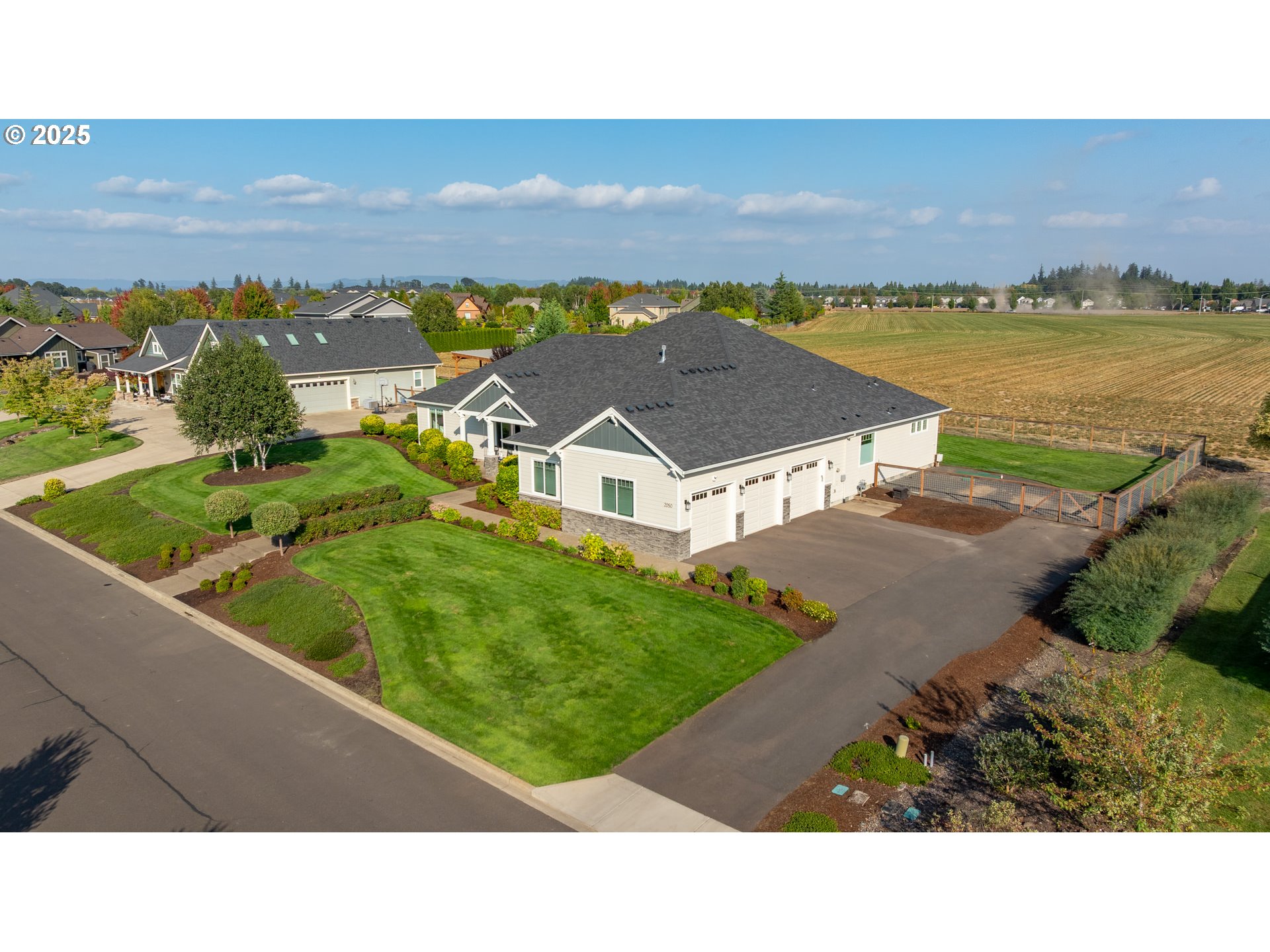 2050 SW FOX SWALE LN