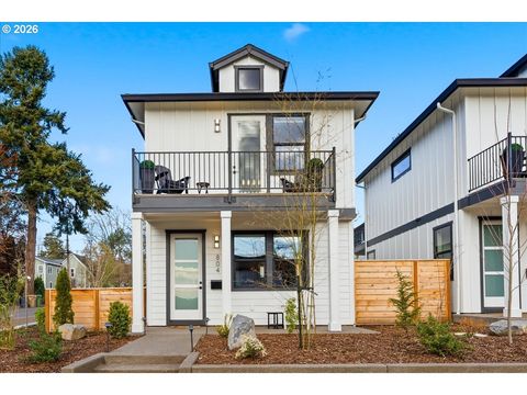 804 3rd AVE C1 Lake Oswego OR 97034