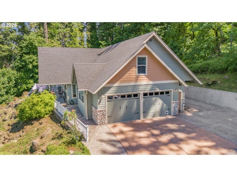 Tiny photo for 733 Queens Ave, Creswell, OR 97426 (MLS # 618682108)