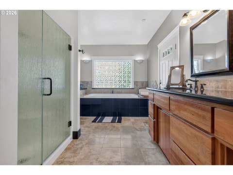 Tiny photo for 733 Queens Ave, Creswell, OR 97426 (MLS # 618682108)