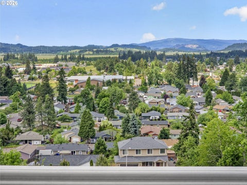 Tiny photo for 733 Queens Ave, Creswell, OR 97426 (MLS # 618682108)