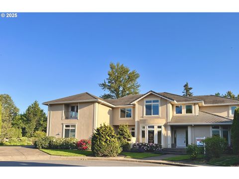 3338 LAKESIDE DR Eugene OR 97401