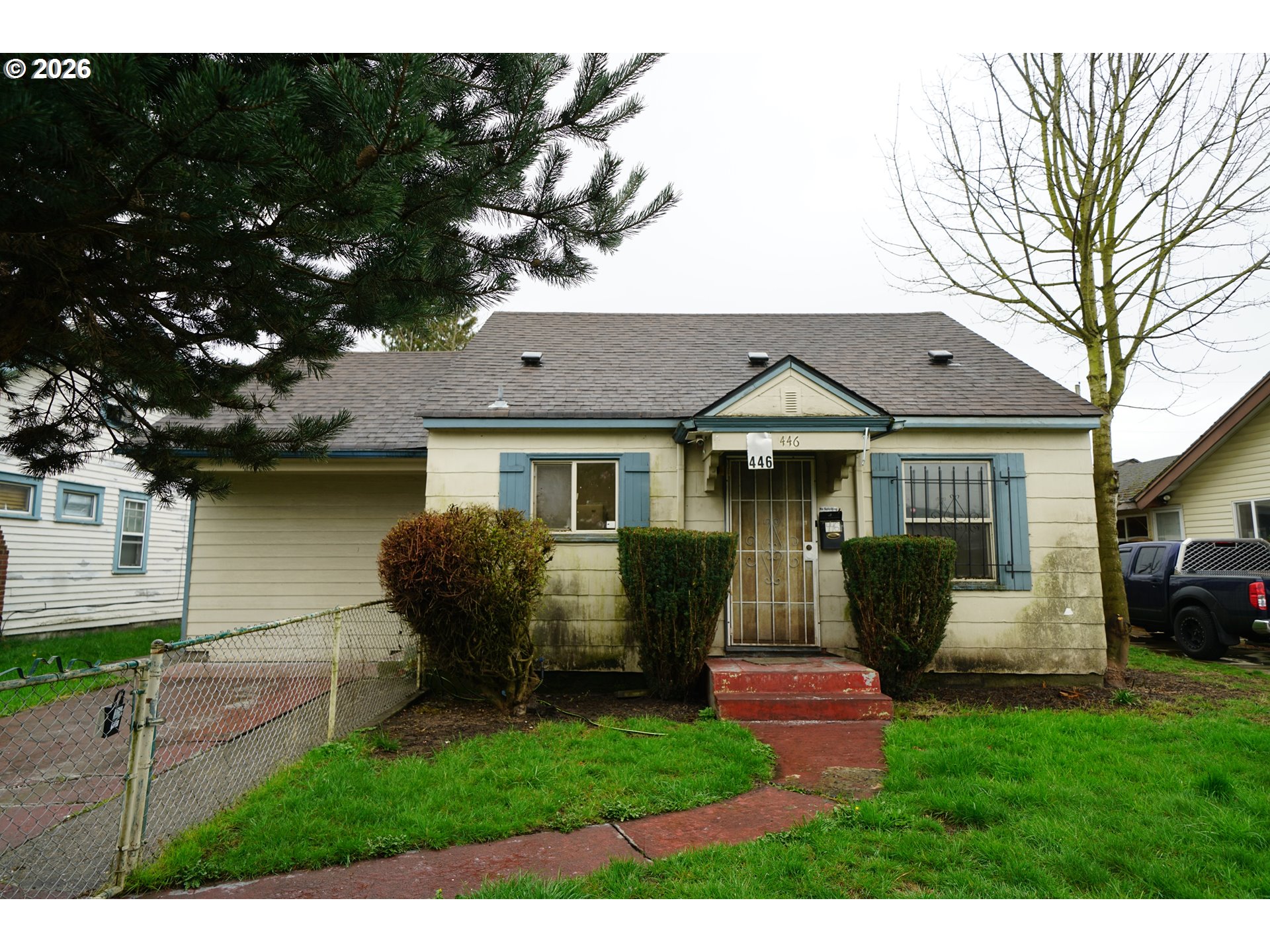Photo 1 of 28 — 446 20TH AVE, Longview, WA 98632