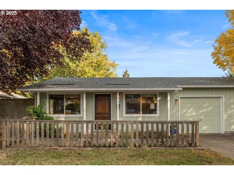 3837 N JUNEAU ST Portland OR 97217