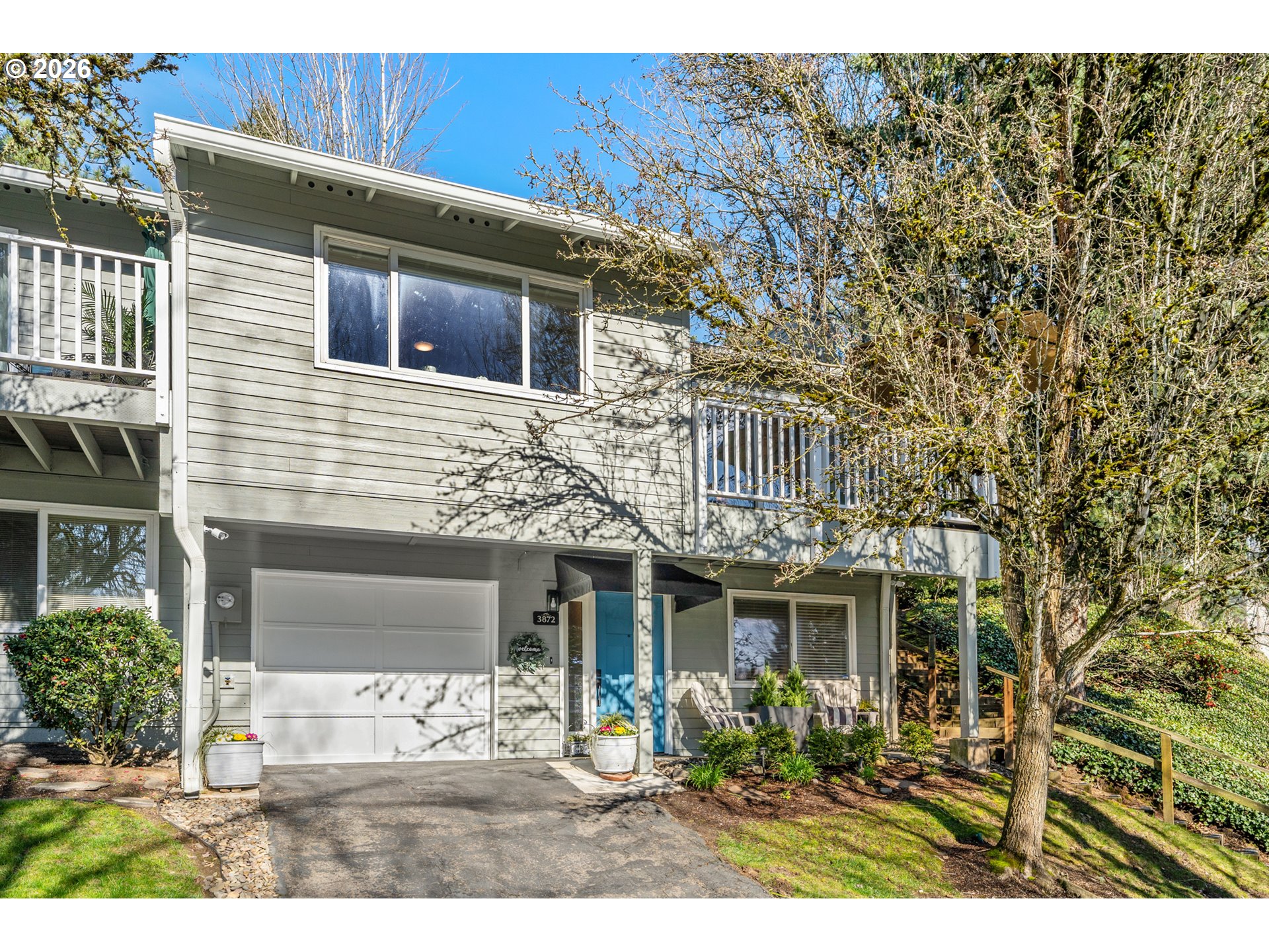 Photo 1 of 43 — 3872 BOTTICELLI ST, Lake Oswego, OR 97035