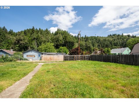 Tiny photo for 47885 W 1st St, Oakridge, OR 97463 (MLS # 125862613)