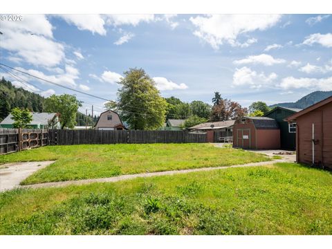 Tiny photo for 47885 W 1st St, Oakridge, OR 97463 (MLS # 125862613)