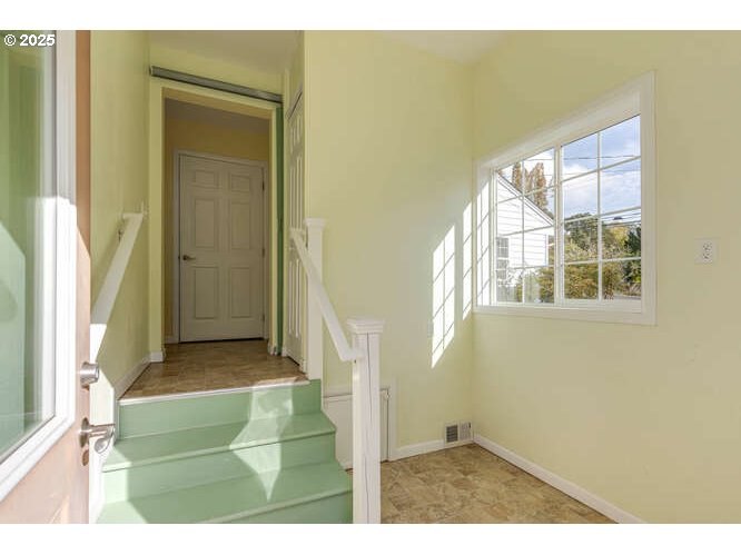 Newberg, Oregon 97132, United States, 2 Bedrooms Bedrooms, ,2 BathroomsBathrooms,Residential,Active,235411