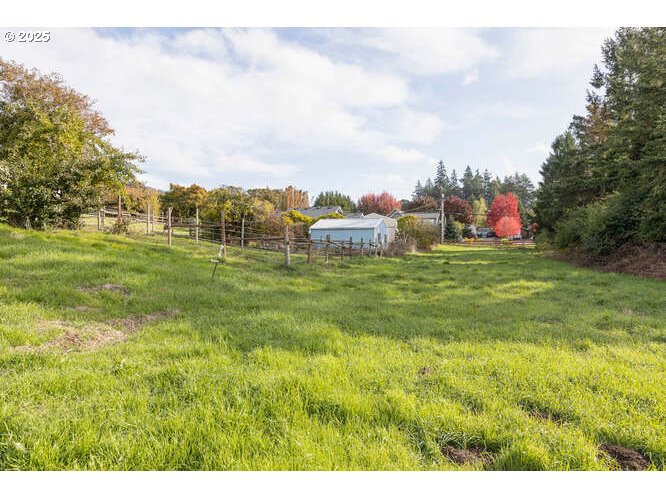 Newberg, Oregon 97132, United States, 2 Bedrooms Bedrooms, ,2 BathroomsBathrooms,Residential,Active,235411