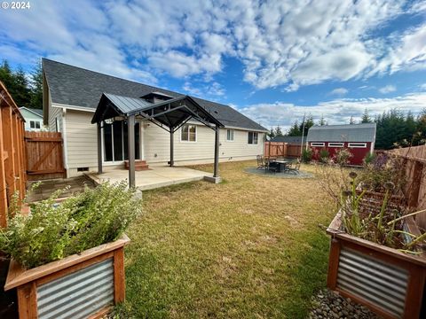 A home in Reedsport