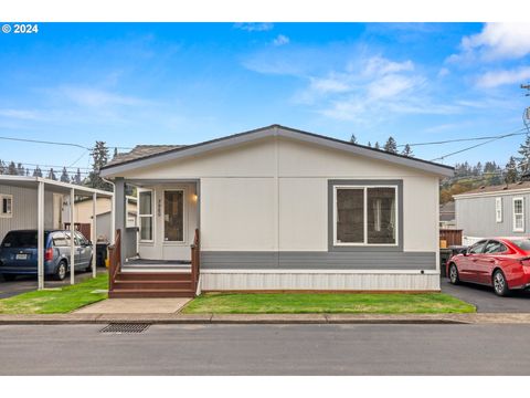 A home in Milwaukie