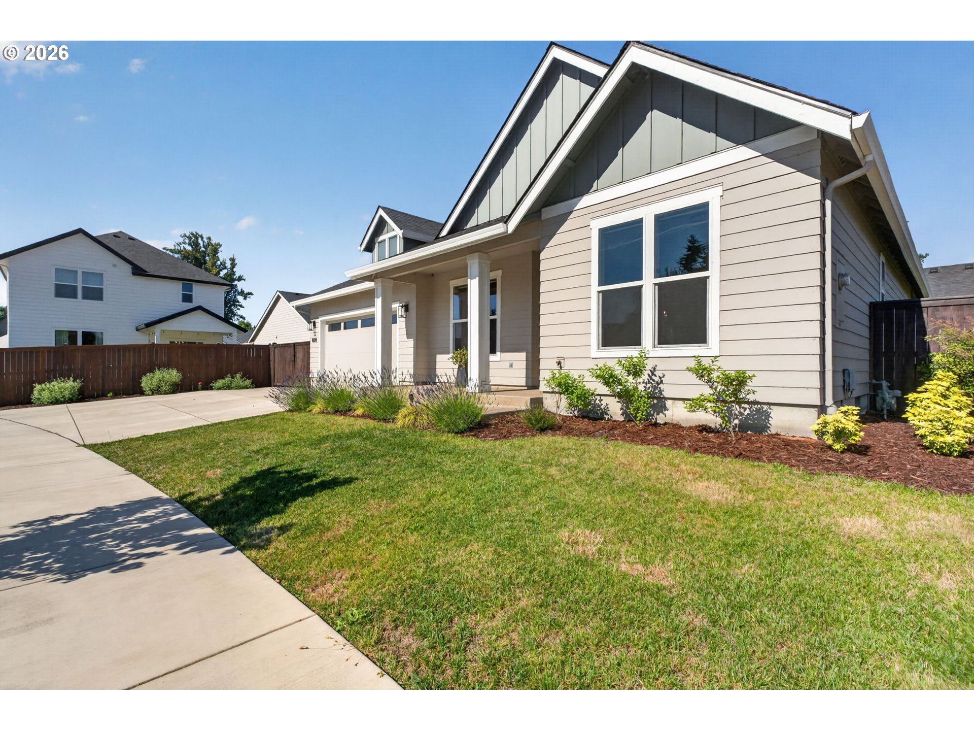 1020 S 33RD ST