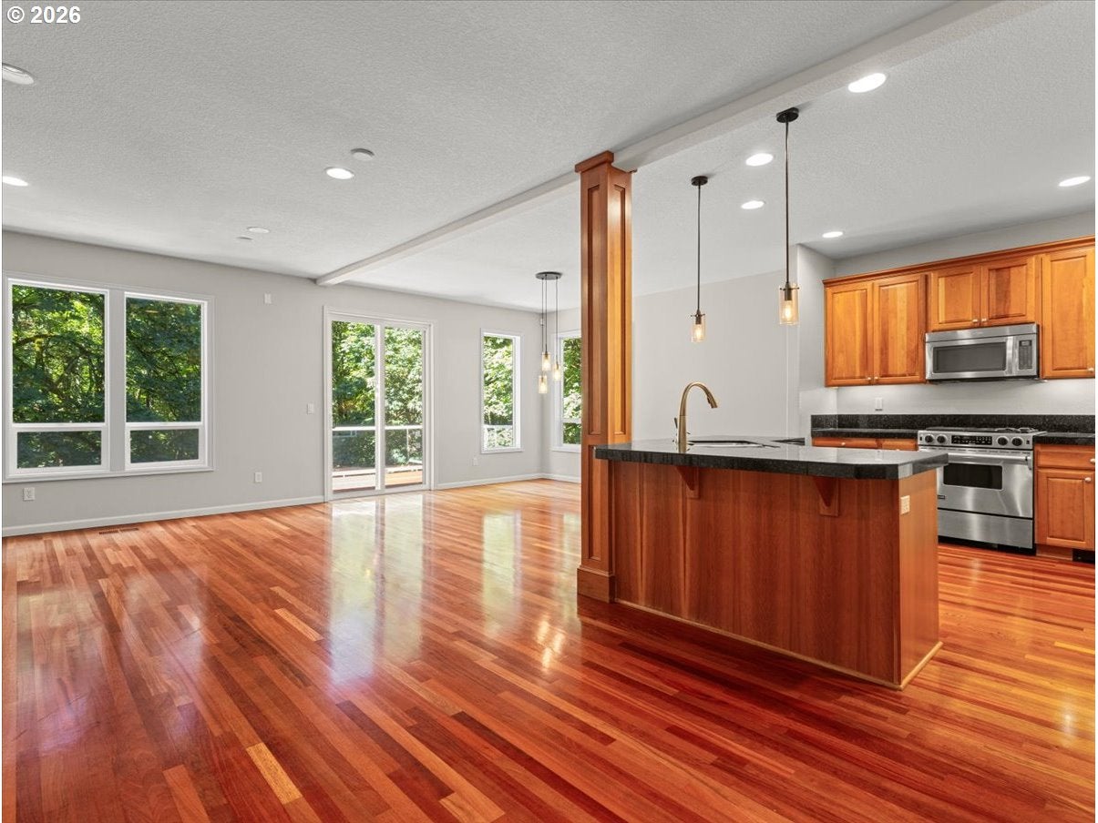 4 NORTHVIEW CT