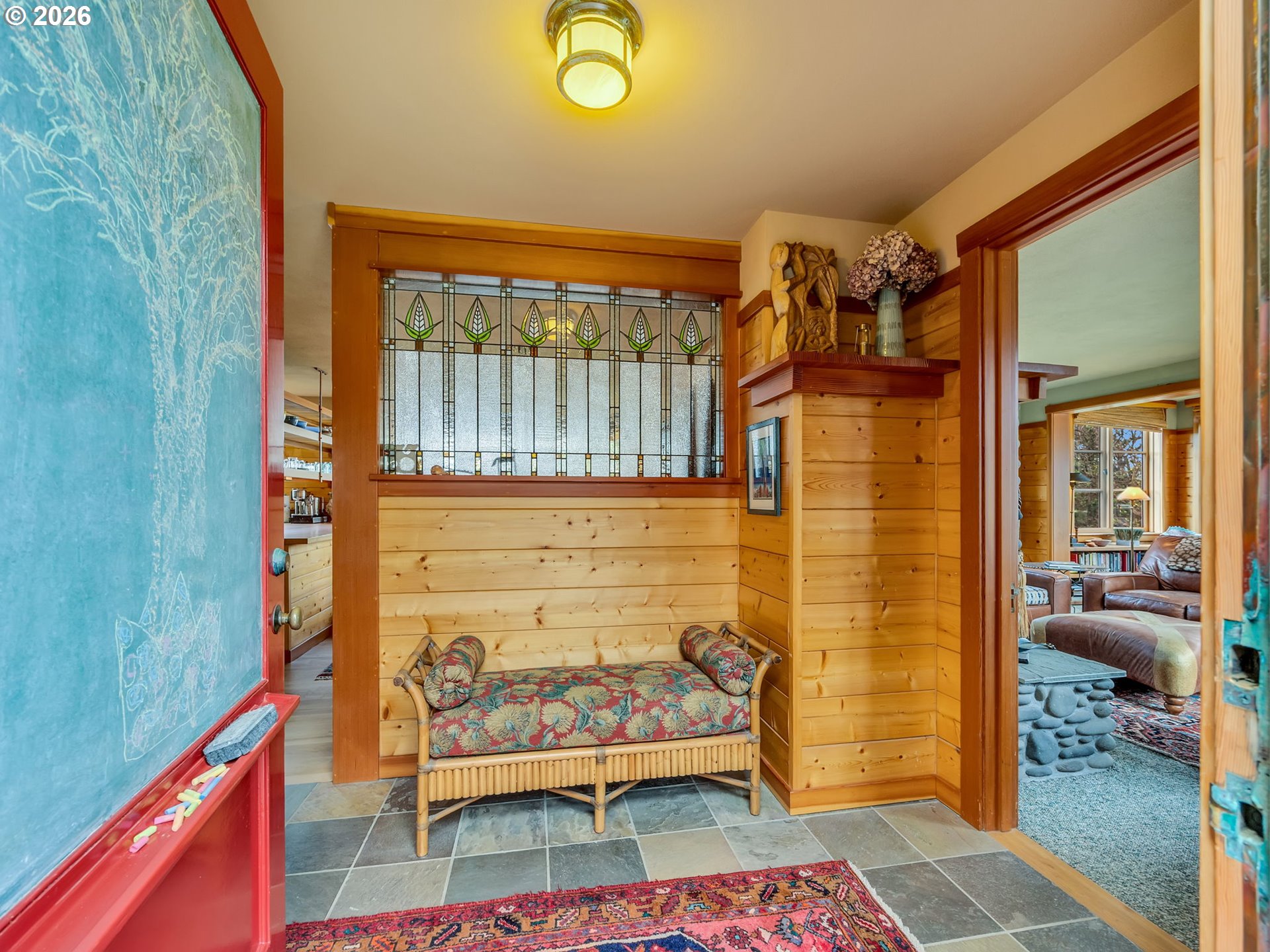 139 W SURFCREST AVE