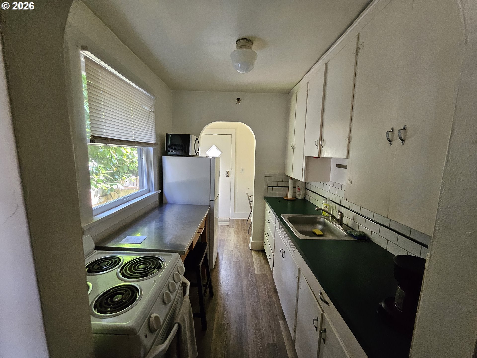 2626 NE 16TH AVE