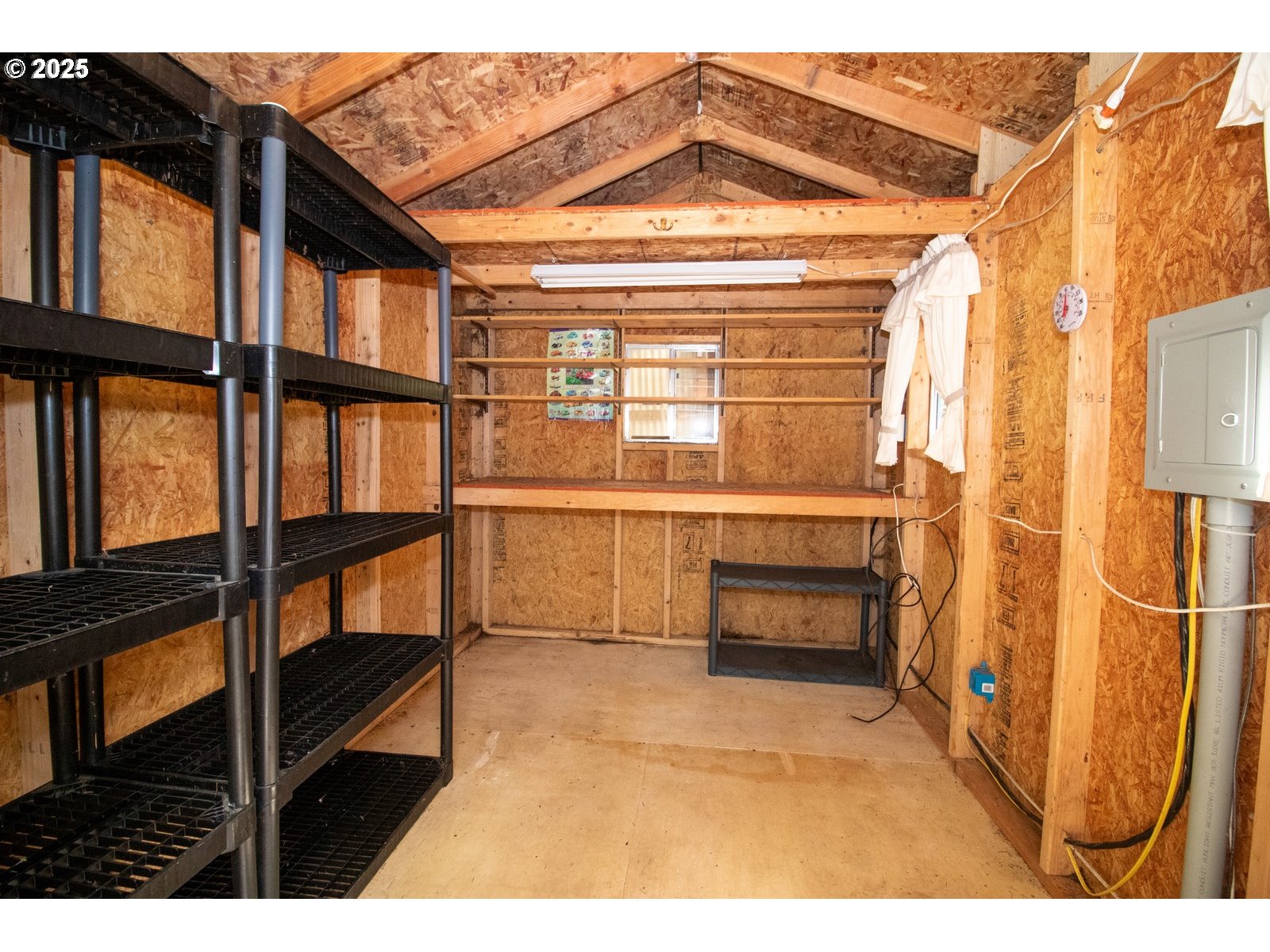 Florence, Oregon 97439, United States, 1 Bedroom Bedrooms, ,1 BathroomBathrooms,Residential,Active,107195