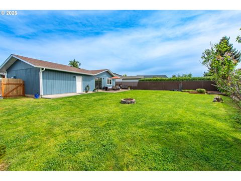 Tiny photo for 1121 Cedar Pl, Creswell, OR 97426 (MLS # 599653868)