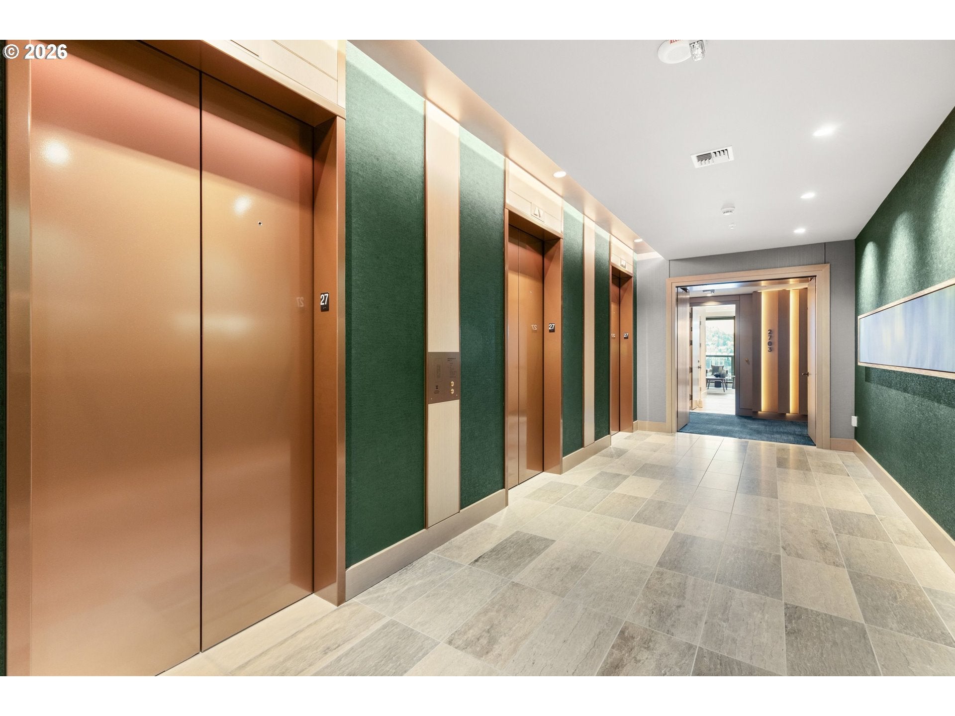 550 SW 10TH AVE 2607