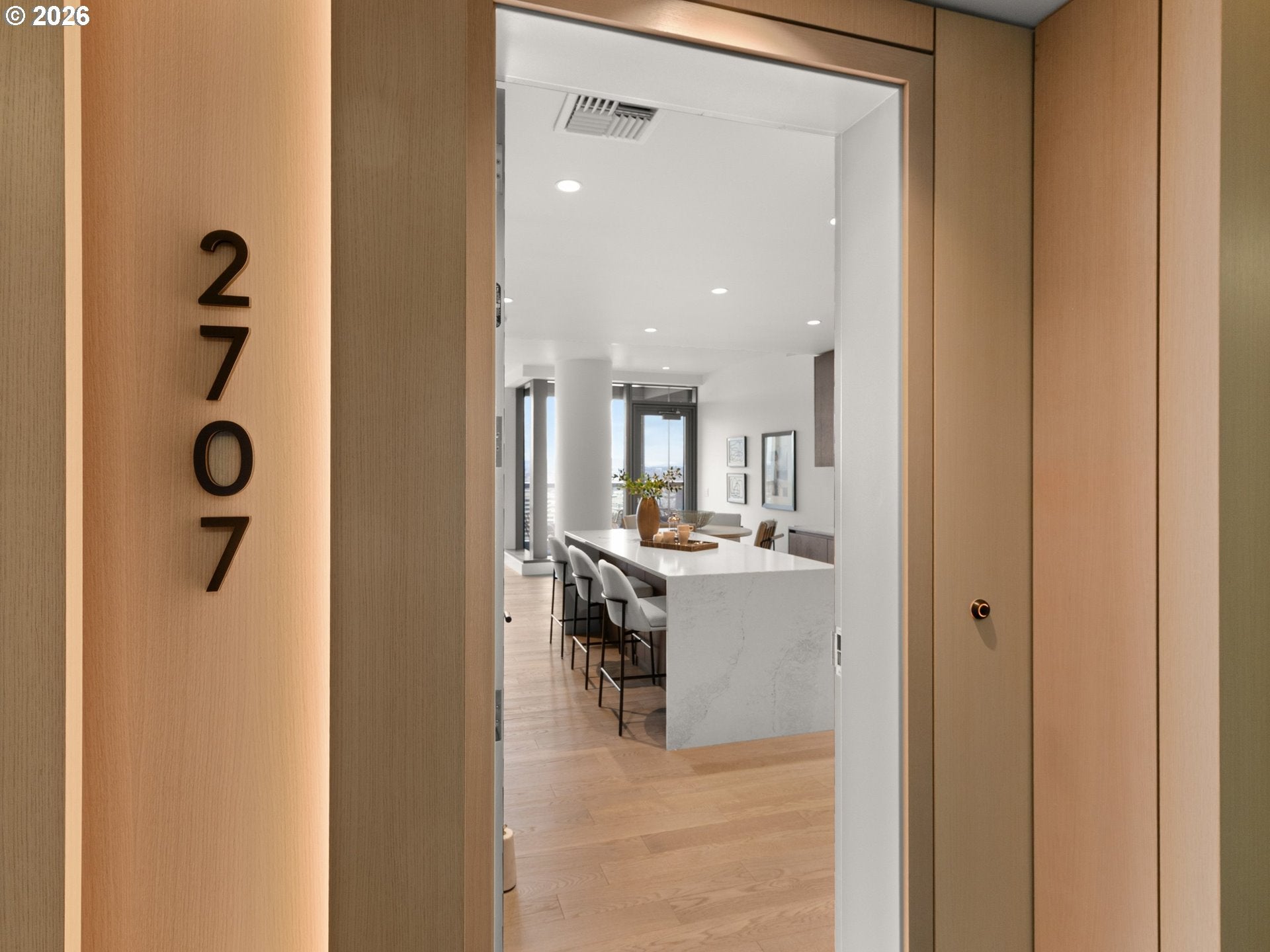 550 SW 10TH AVE 2607