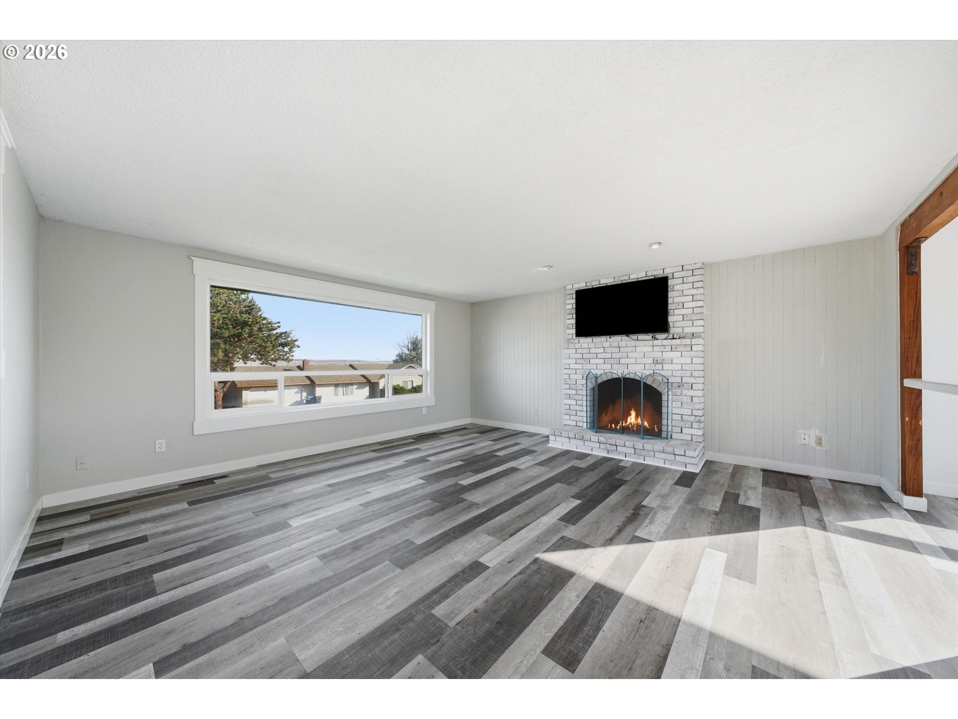 401 MONROE ST