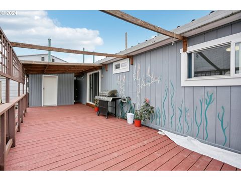 A home in Scappoose