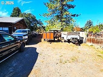 Tiny photo for 47639 Cline St, Oakridge, OR 97463 (MLS # 191975481)