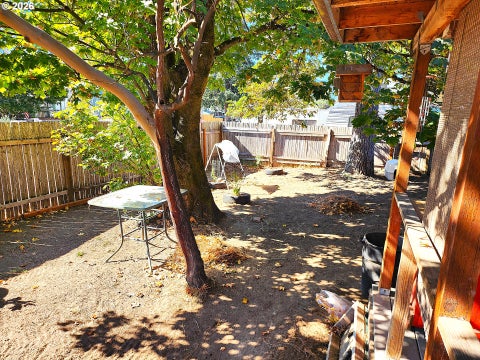 Tiny photo for 47639 Cline St, Oakridge, OR 97463 (MLS # 191975481)
