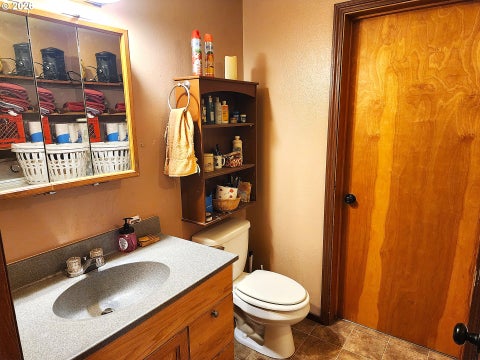 Tiny photo for 47639 Cline St, Oakridge, OR 97463 (MLS # 191975481)