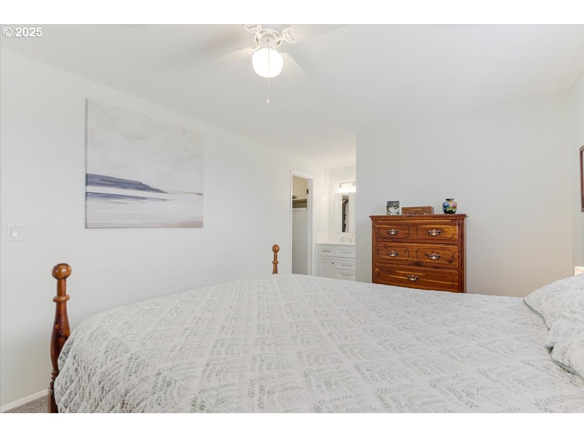 Sherwood, Oregon 97140, United States, 3 Bedrooms Bedrooms, ,2 BathroomsBathrooms,Residential,Pending,153342