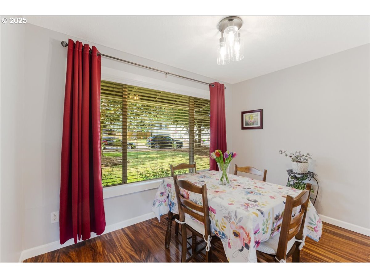 Sherwood, Oregon 97140, United States, 3 Bedrooms Bedrooms, ,2 BathroomsBathrooms,Residential,Pending,153342