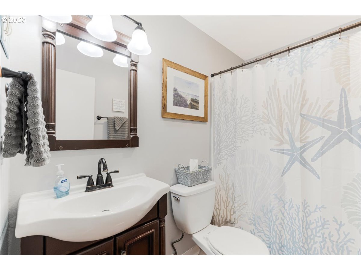 Sherwood, Oregon 97140, United States, 3 Bedrooms Bedrooms, ,2 BathroomsBathrooms,Residential,Pending,153342