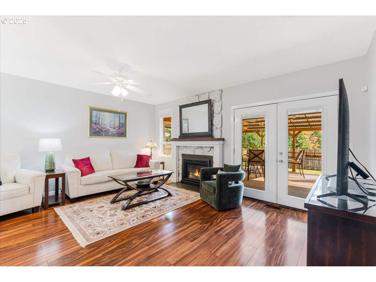 Sherwood, Oregon 97140, United States, 3 Bedrooms Bedrooms, ,2 BathroomsBathrooms,Residential,Pending,153342