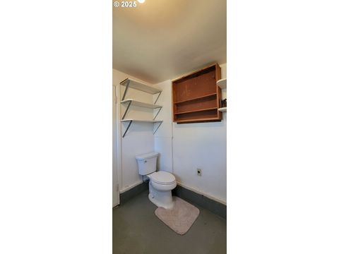 Tiny photo for 76376 River Rd, Oakridge, OR 97463 (MLS # 154856948)