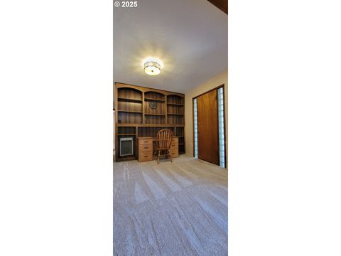Tiny photo for 76376 River Rd, Oakridge, OR 97463 (MLS # 154856948)