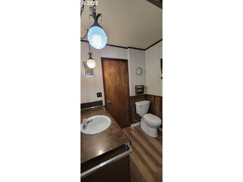 Tiny photo for 76376 River Rd, Oakridge, OR 97463 (MLS # 154856948)