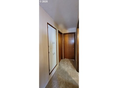 Tiny photo for 76376 River Rd, Oakridge, OR 97463 (MLS # 154856948)