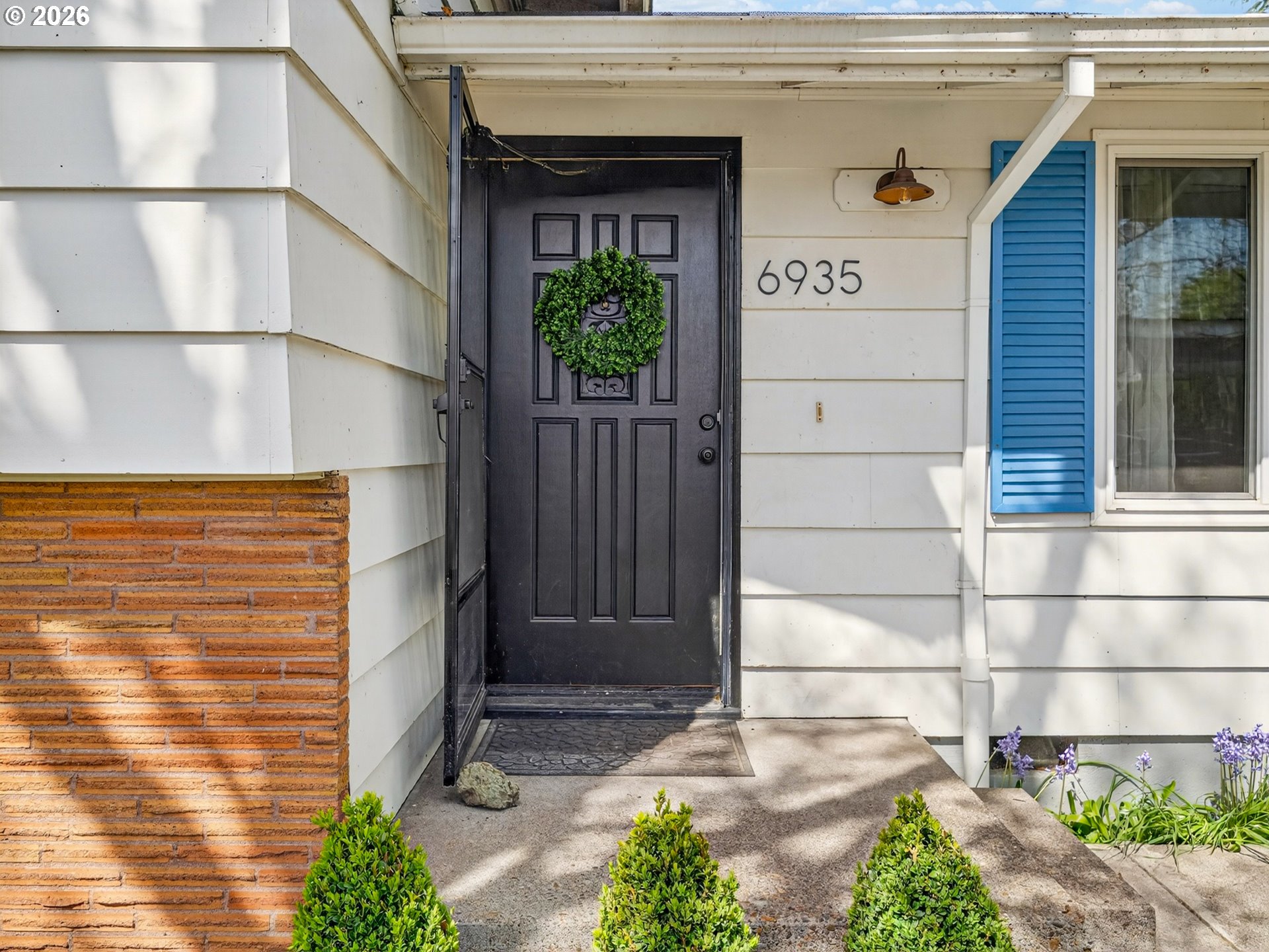 6935 SW TAYLORS FERRY RD