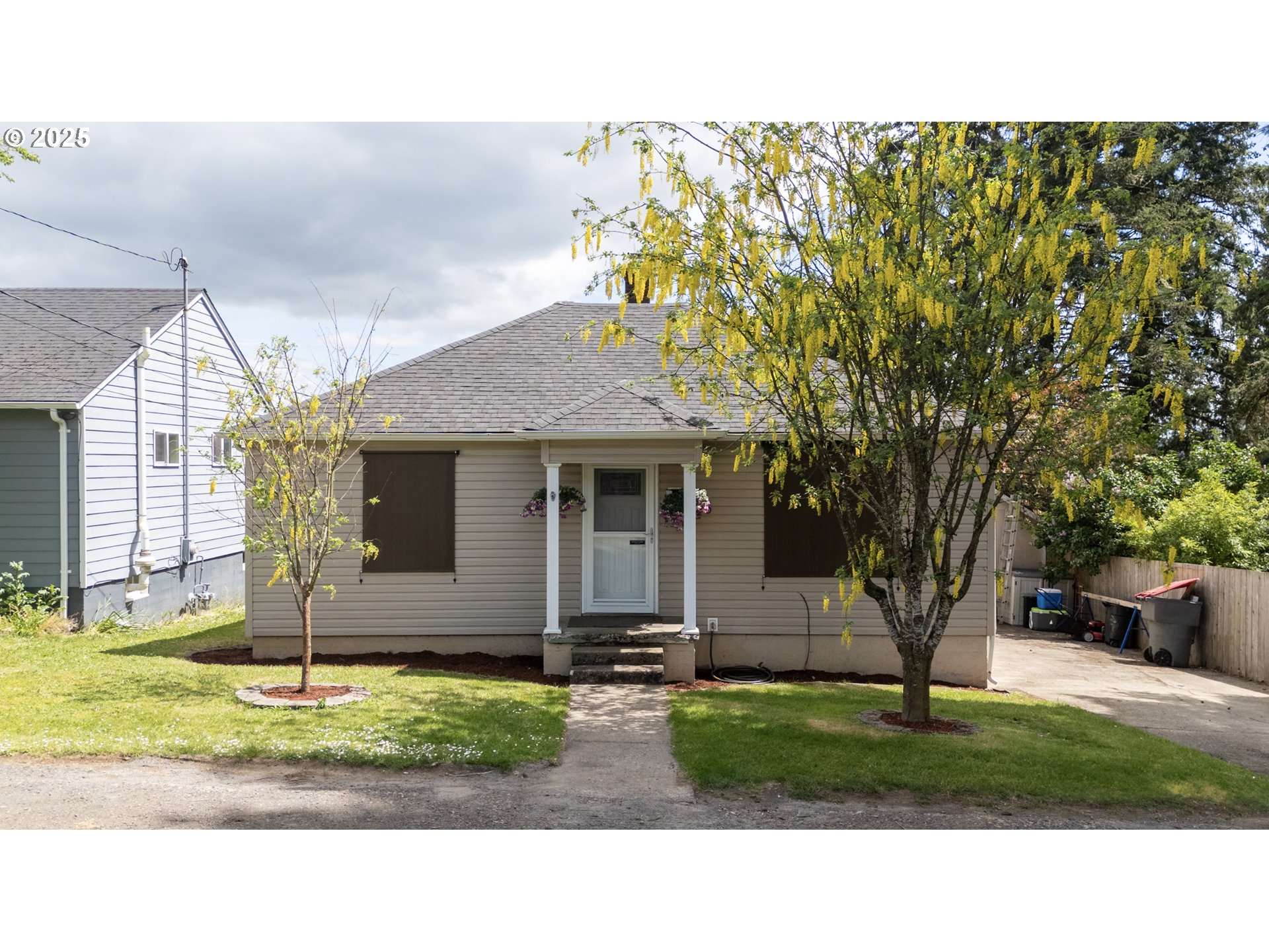 Listing image 1