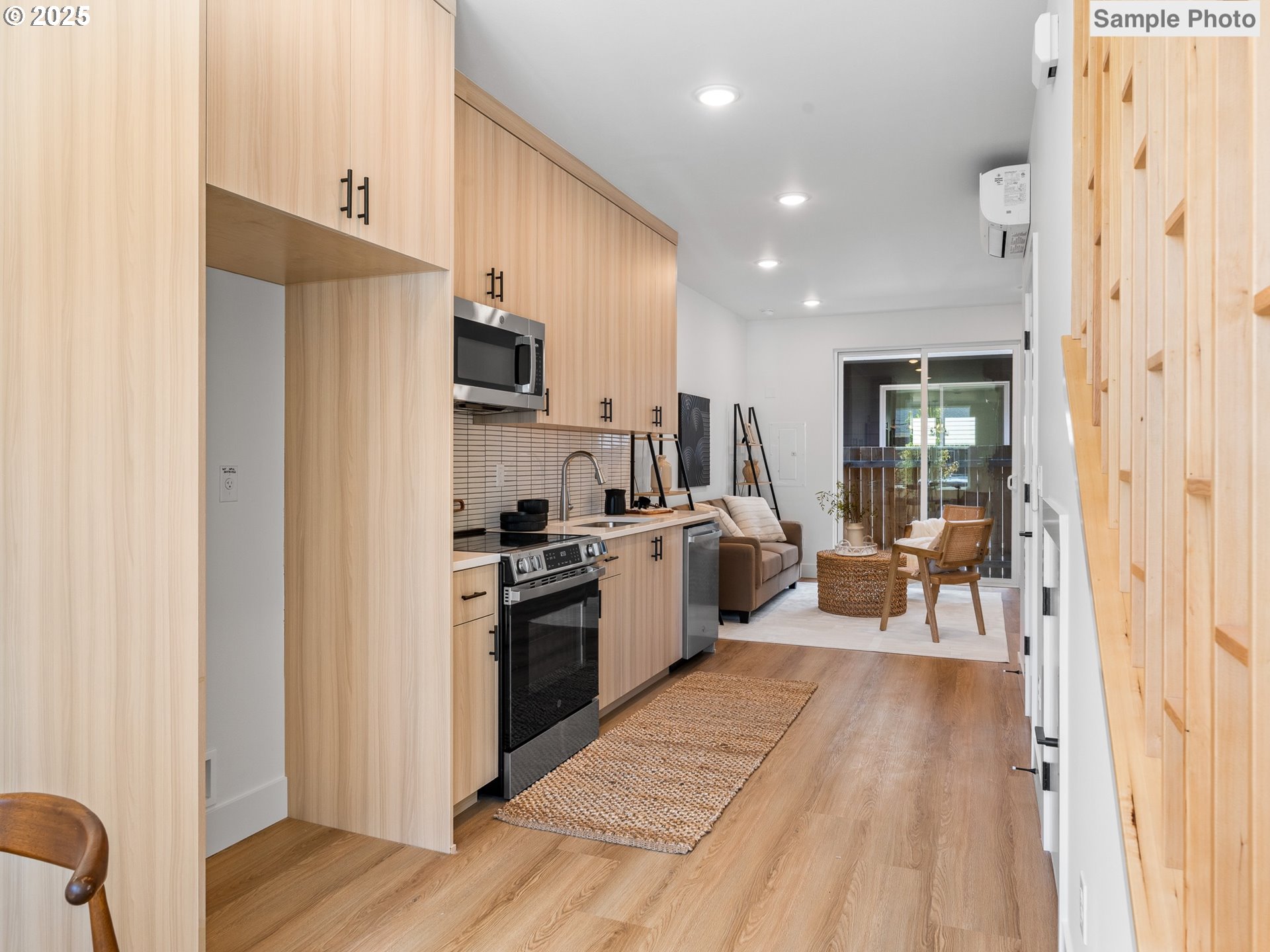 251 N Skidmore ST 6