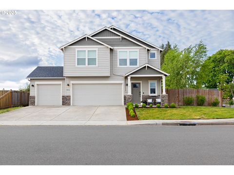 1816 W 4TH AVE Junction City OR 97448
