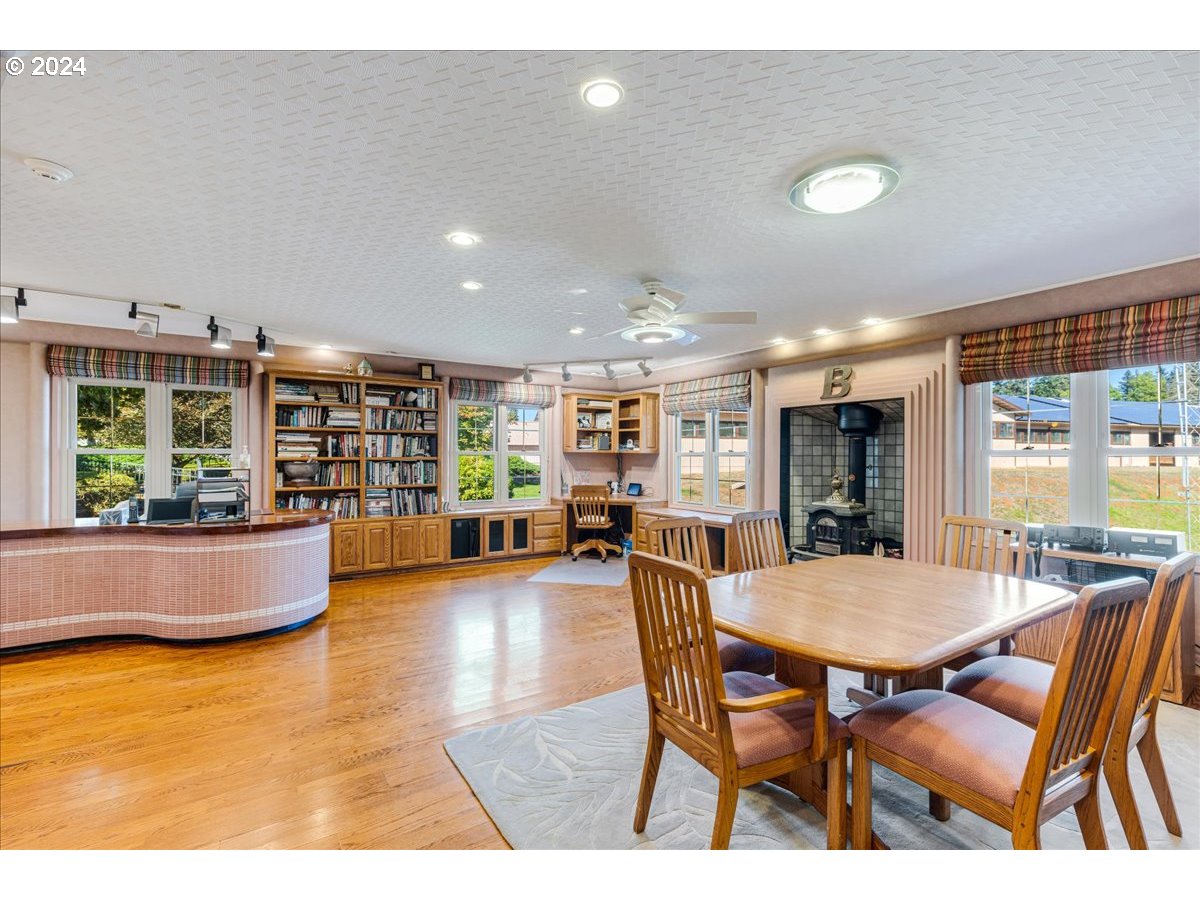 22396 S PARROT CREEK RD