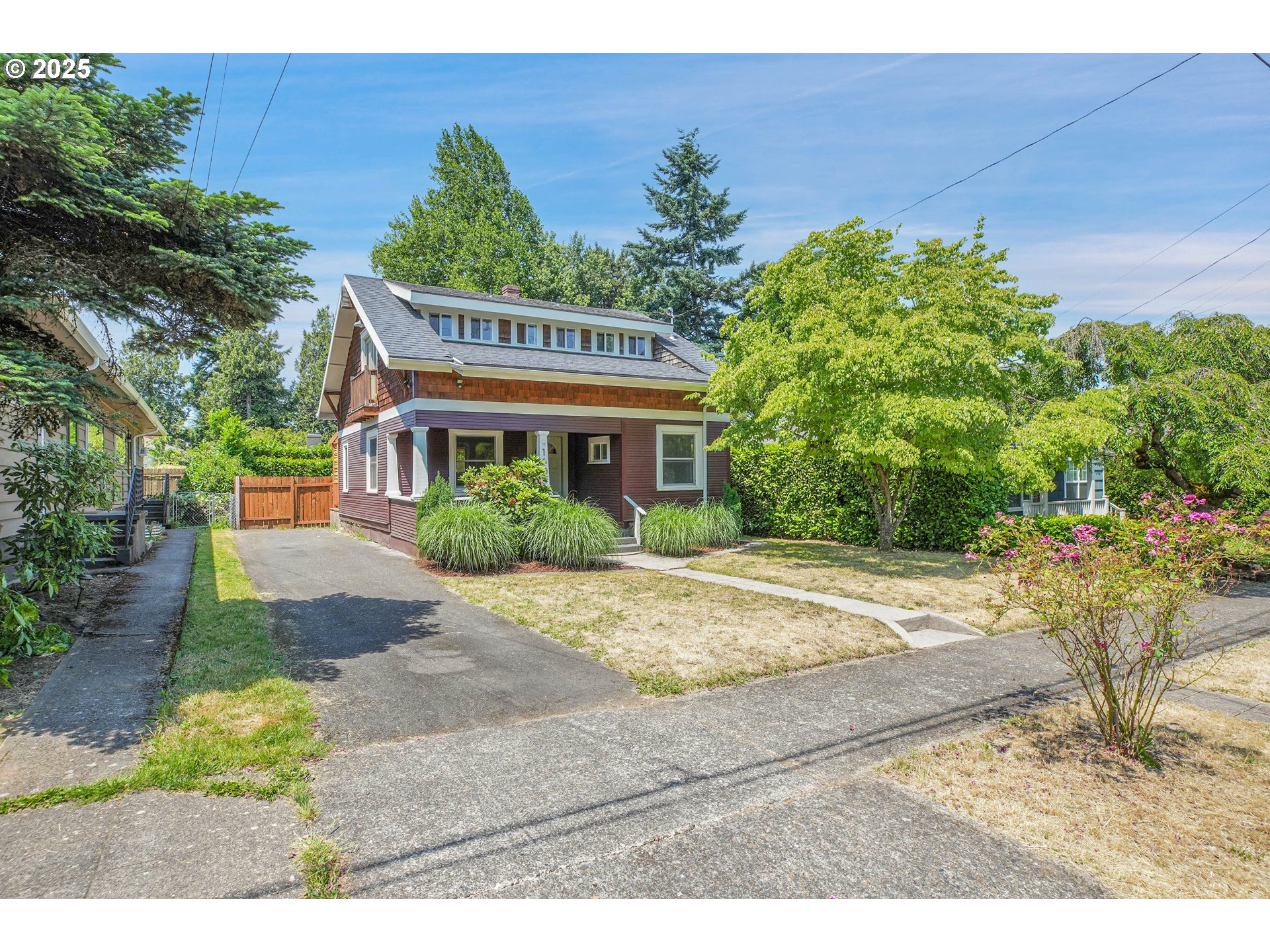1605 NE 76TH AVE