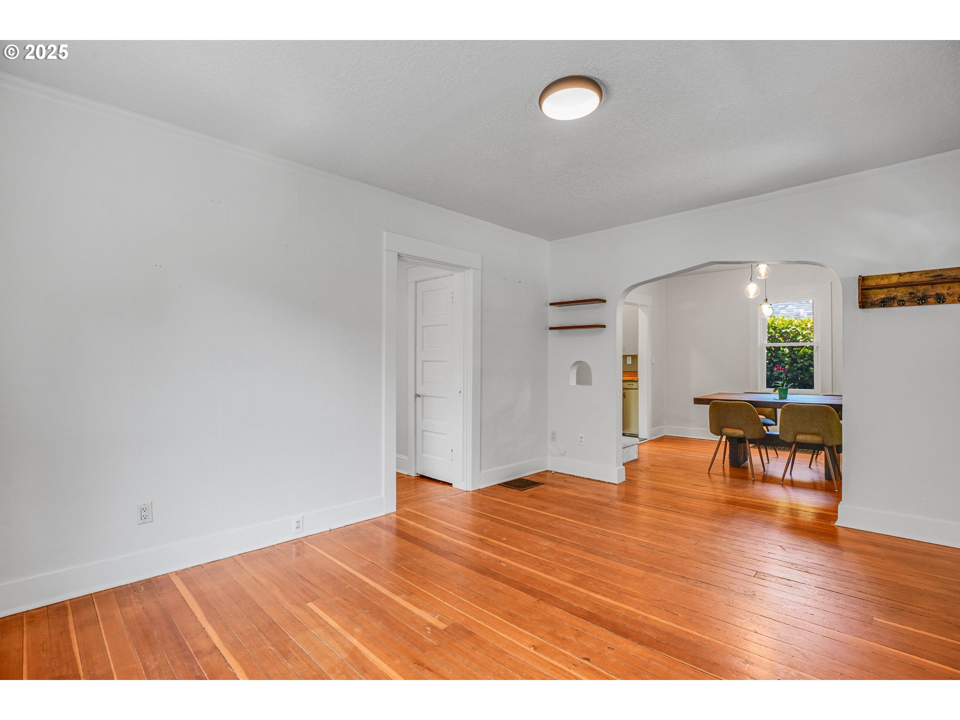 1605 NE 76TH AVE