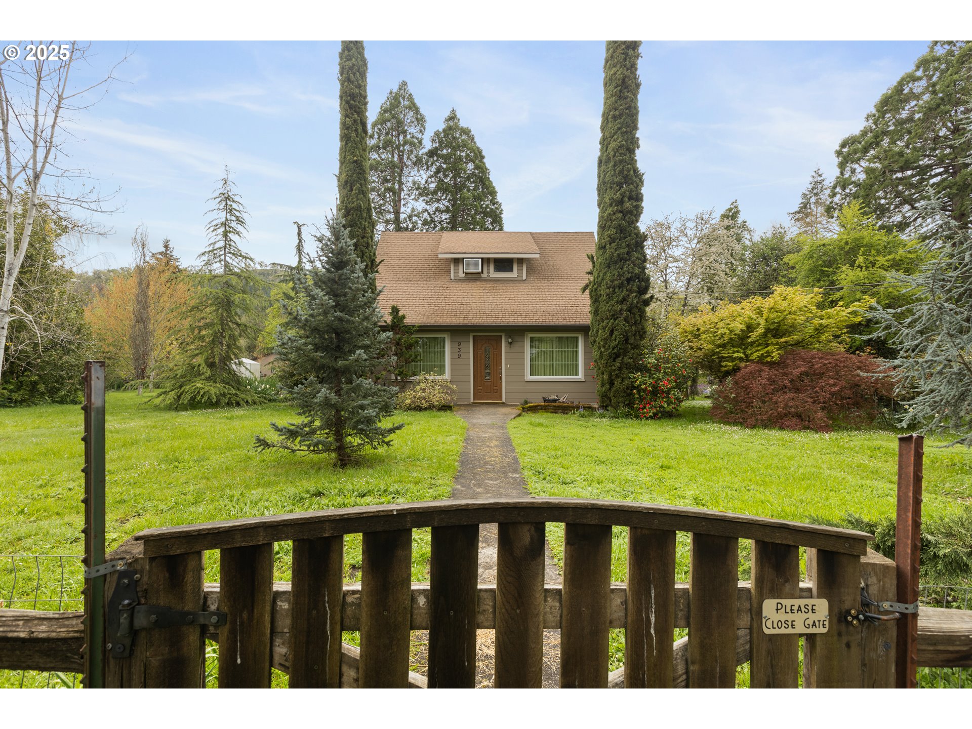 939 BUCKHORN RD